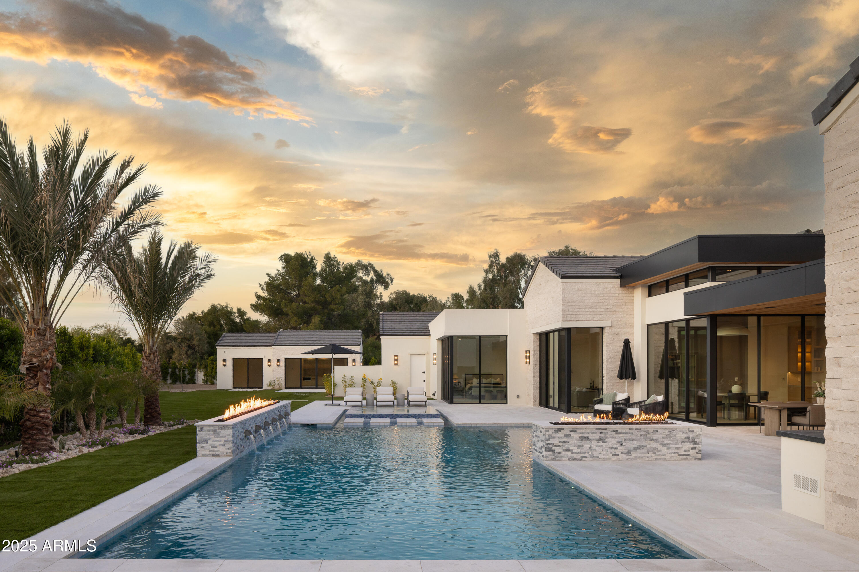 5636 E CABALLO Drive