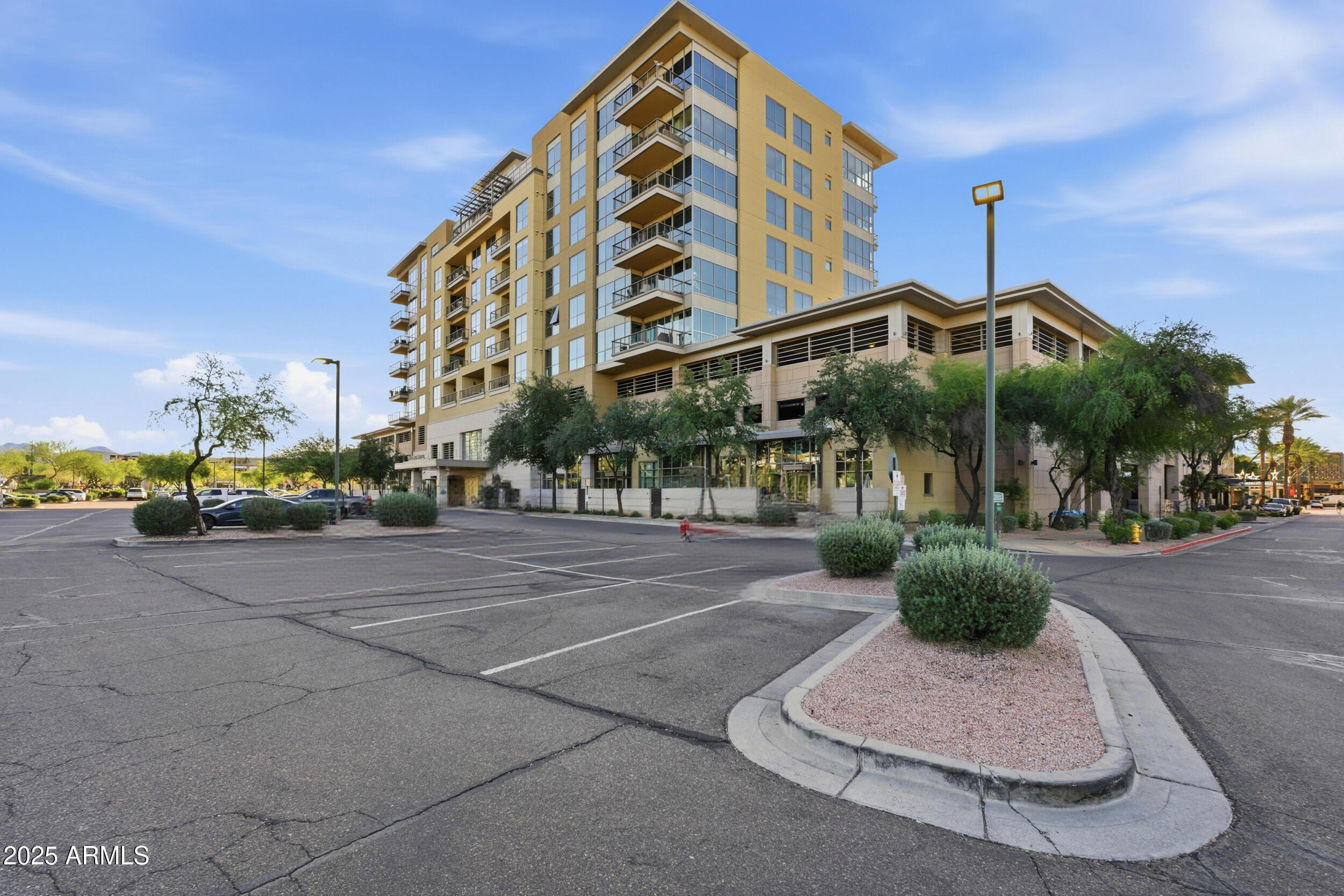 15215 N KIERLAND Boulevard 103