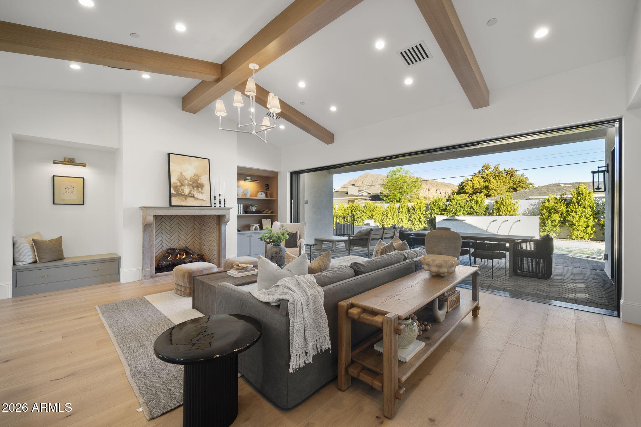 6312 E CALLE DEL PAISANO