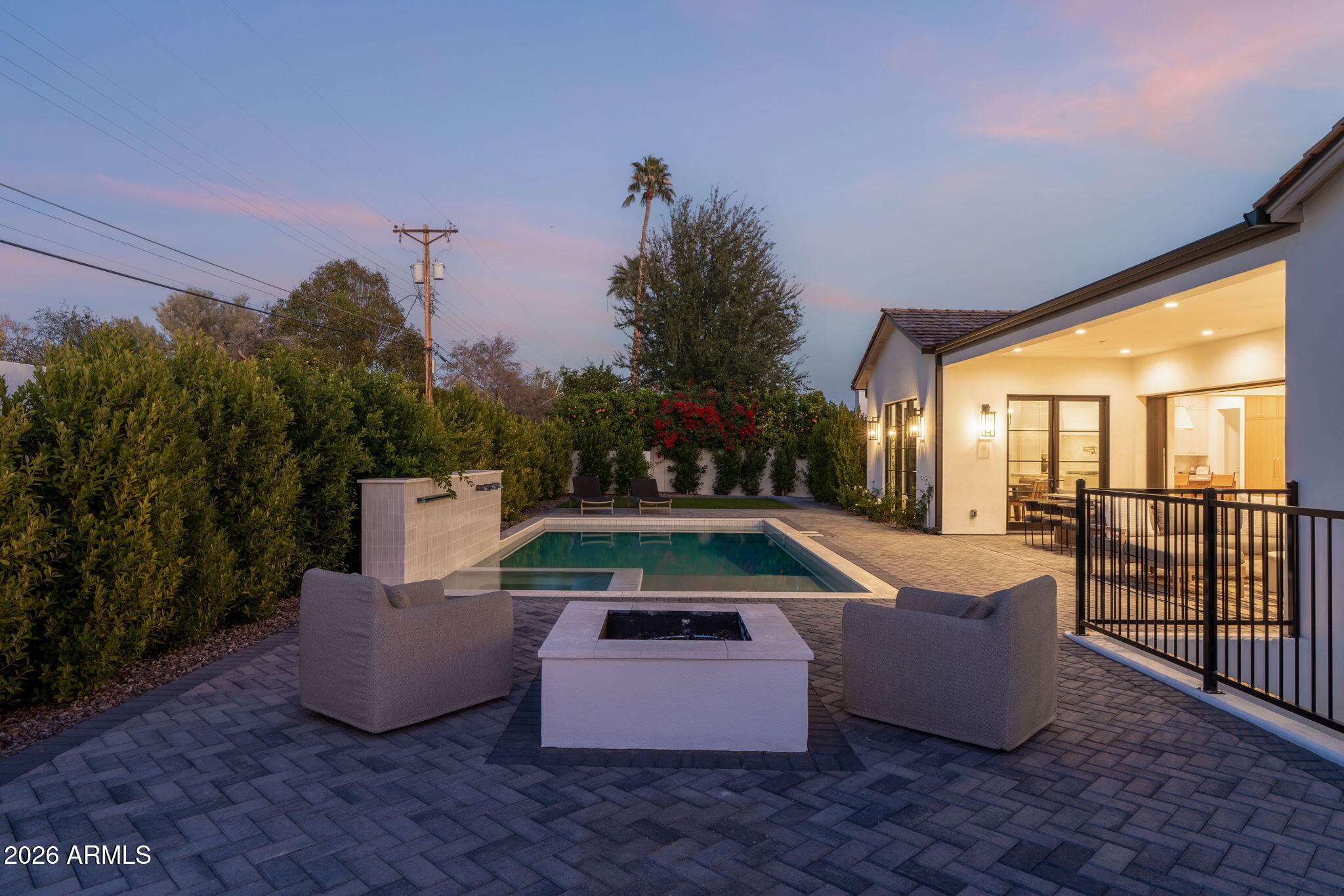 6312 E CALLE DEL PAISANO