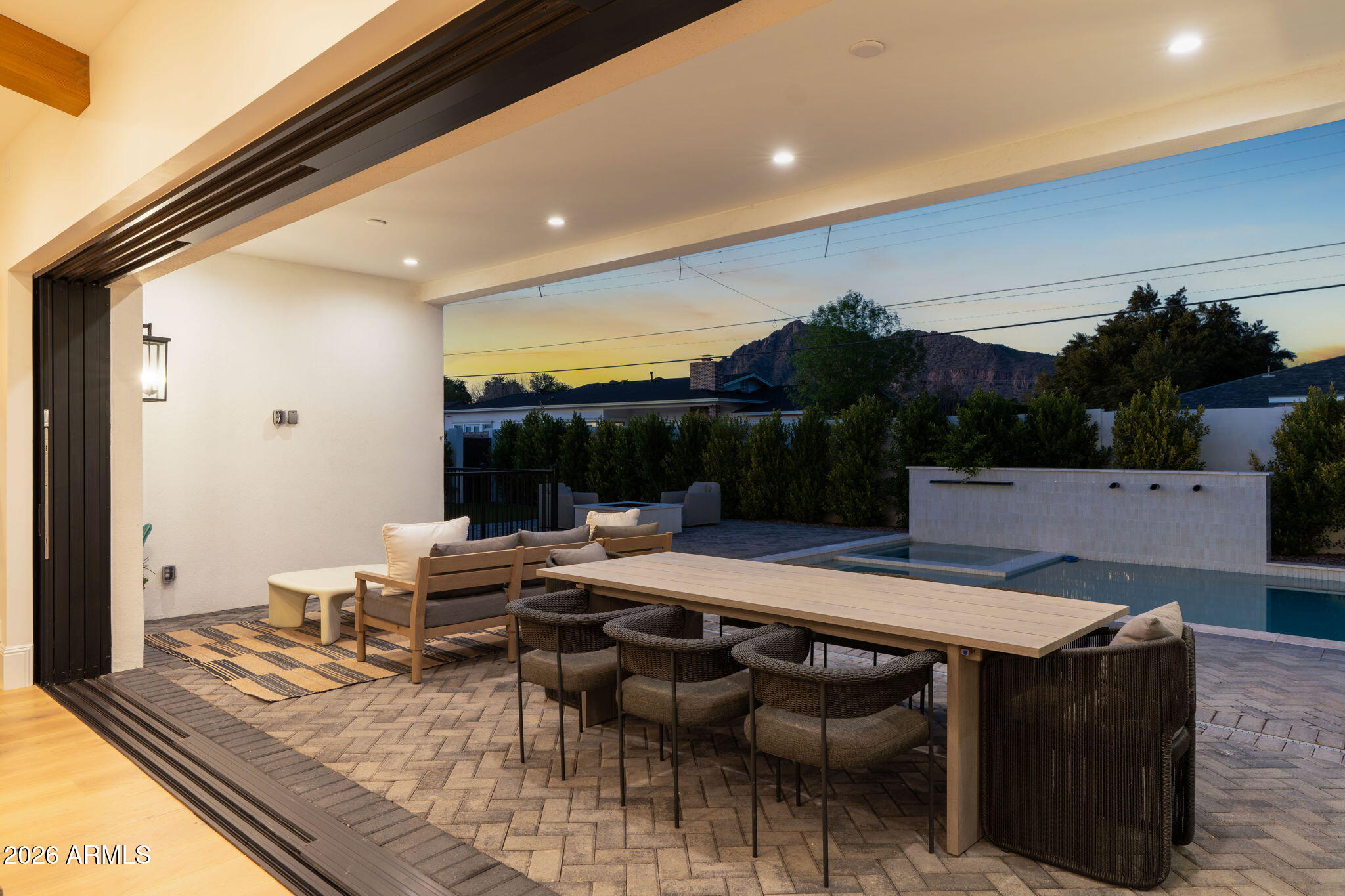 6312 E CALLE DEL PAISANO