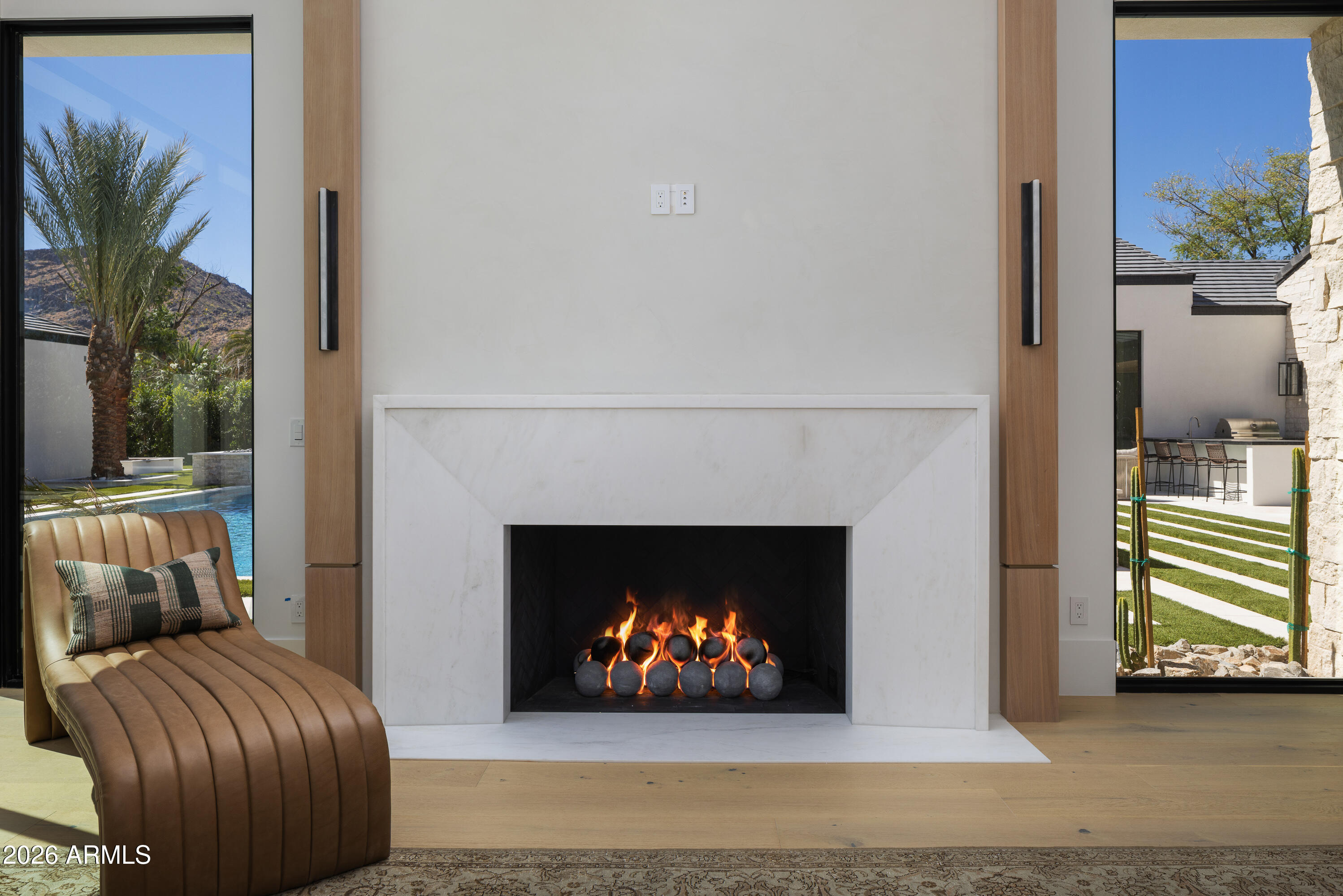 5717 E VIA LOS RANCHOS