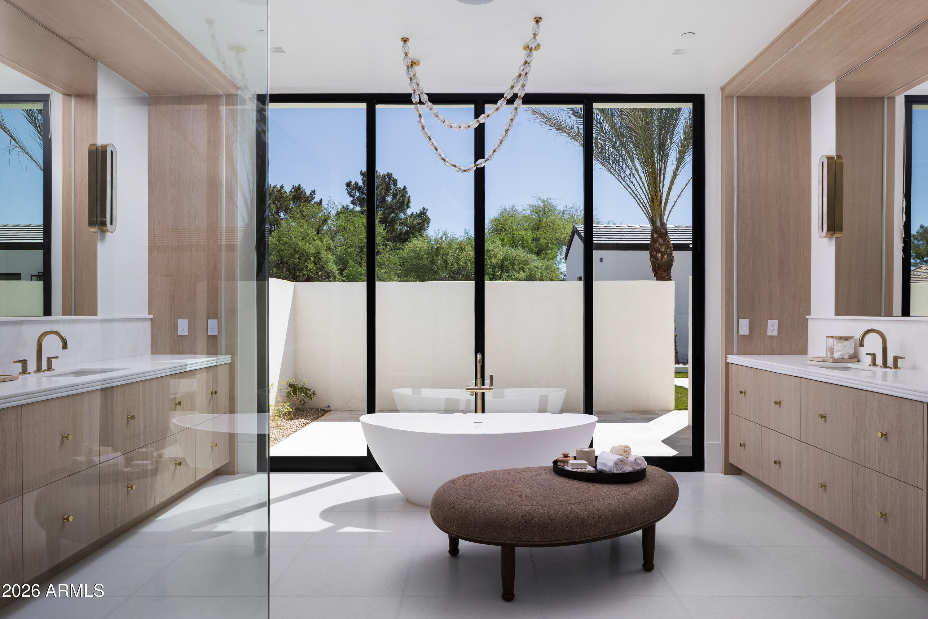 5717 E VIA LOS RANCHOS