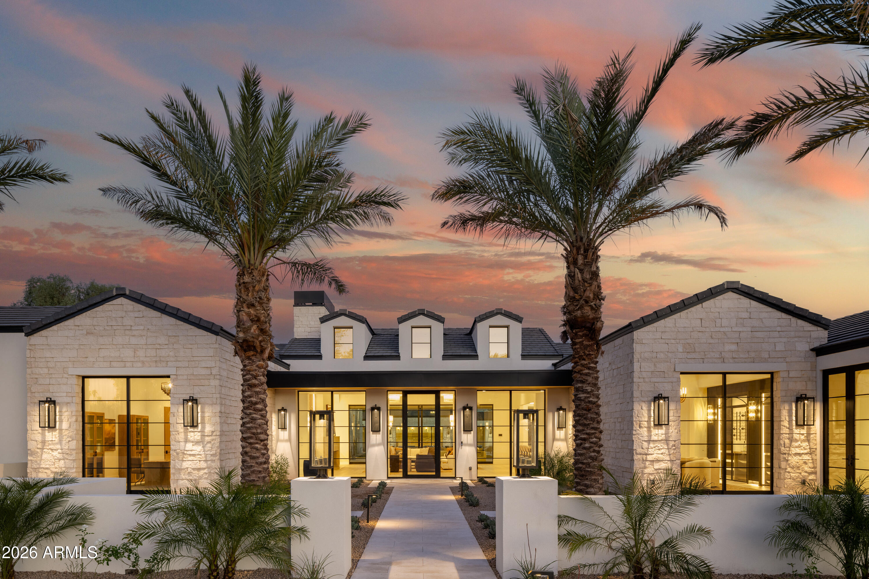 5717 E VIA LOS RANCHOS