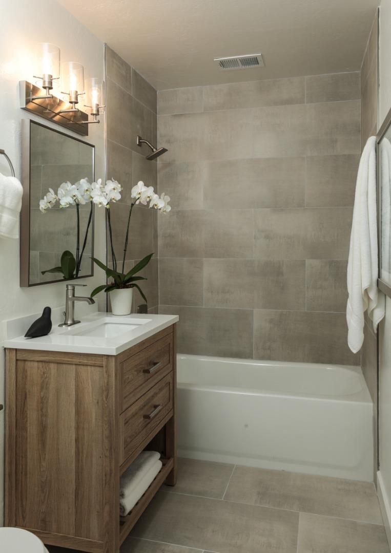 1010 Roosevelt Avenue