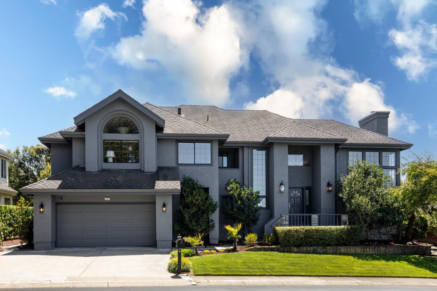 290 Fairway DR