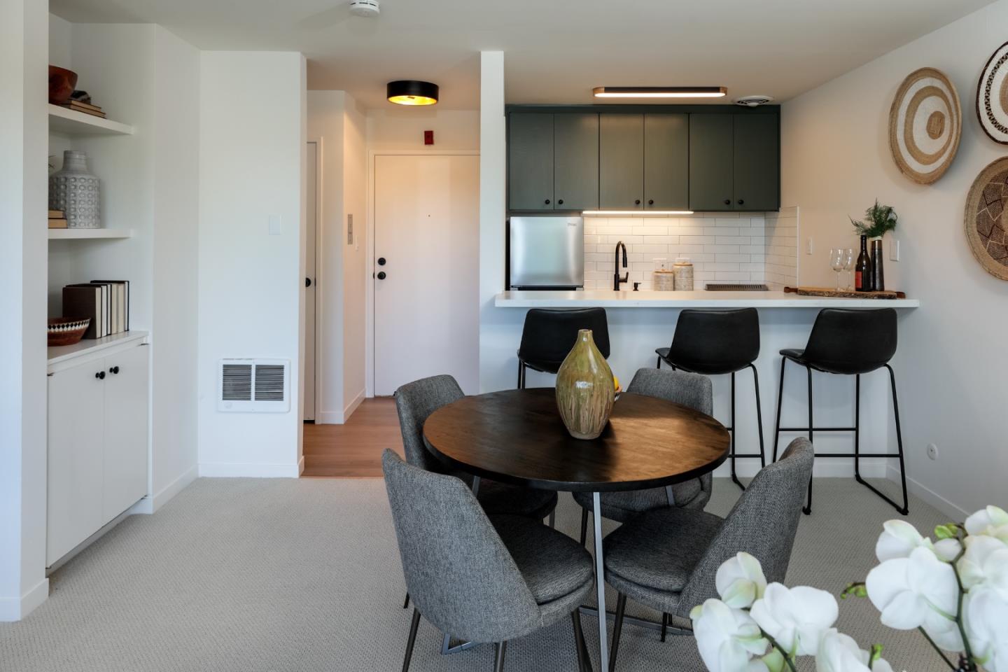 815 N Humboldt ST 503