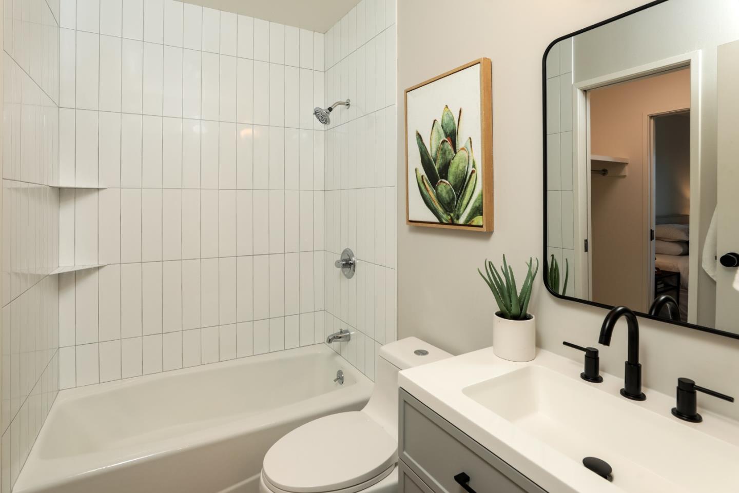 815 N Humboldt ST 503