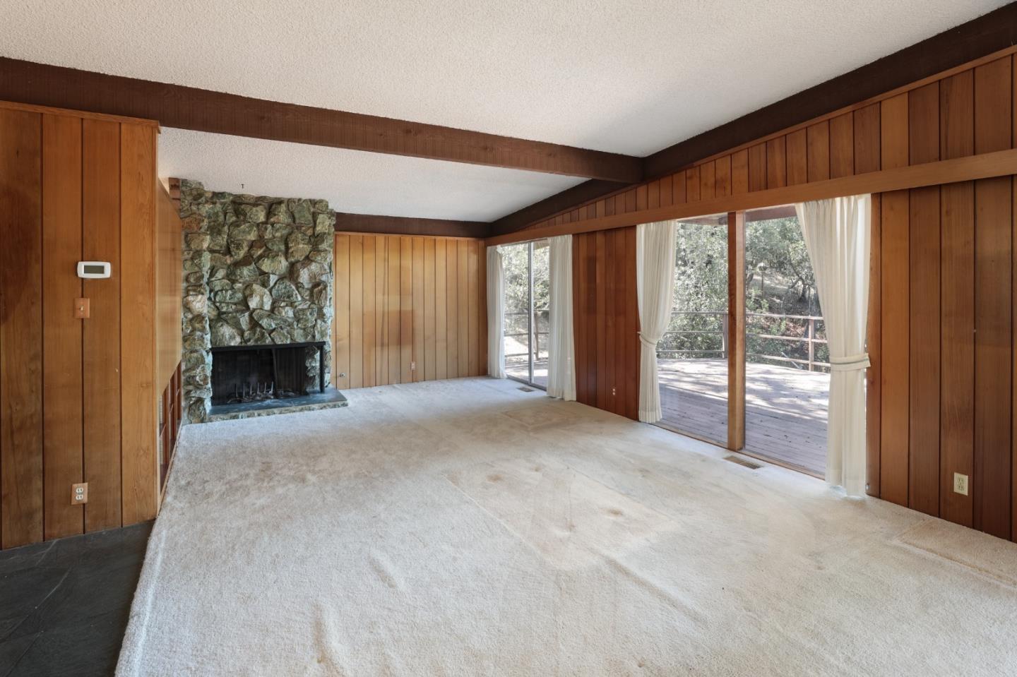 391 Golden Hills DR