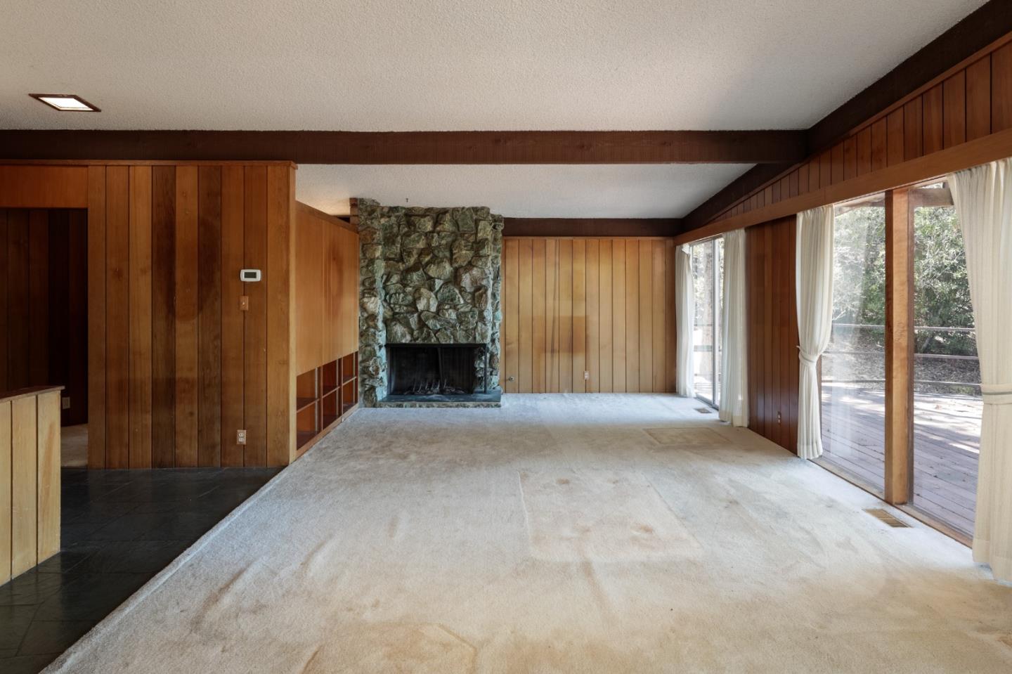 391 Golden Hills DR