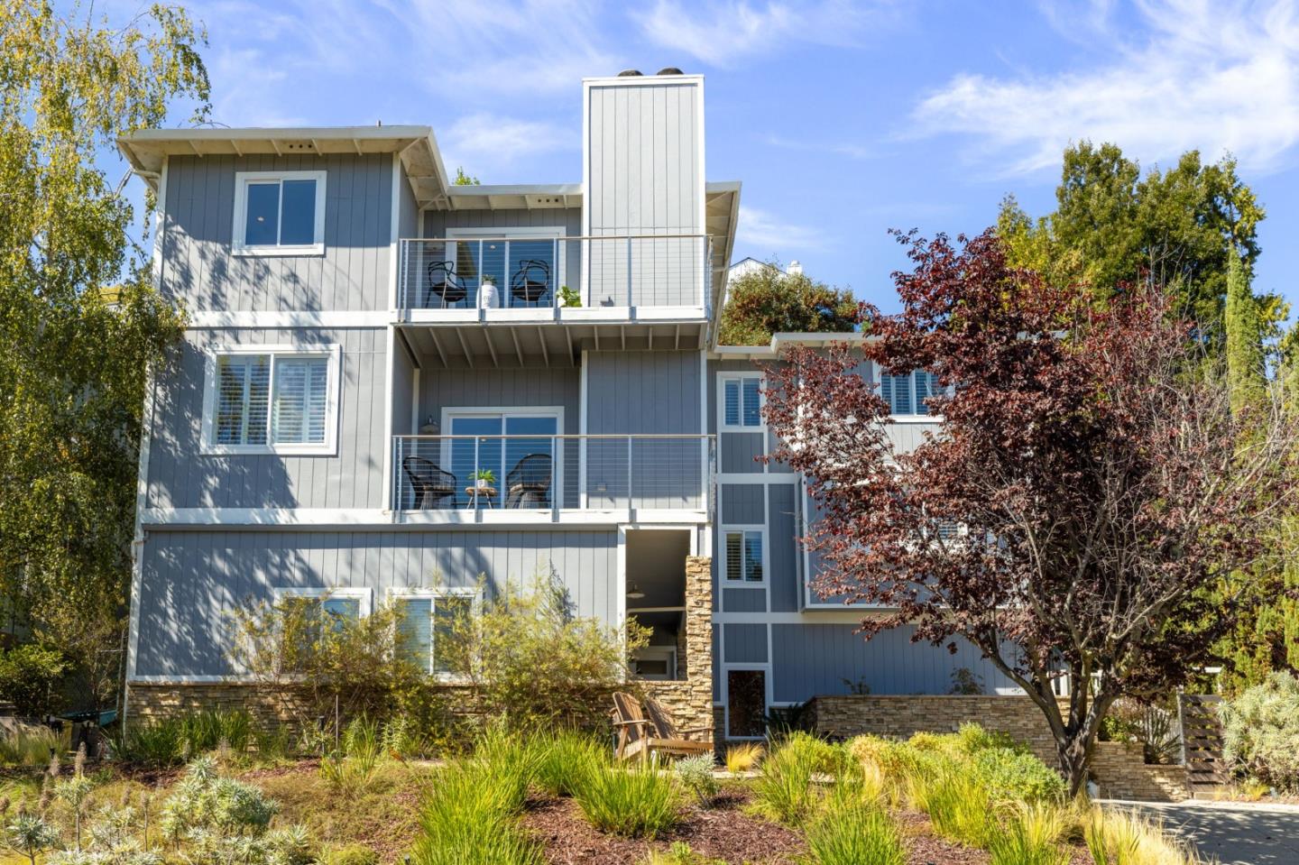 218 Exeter AVE