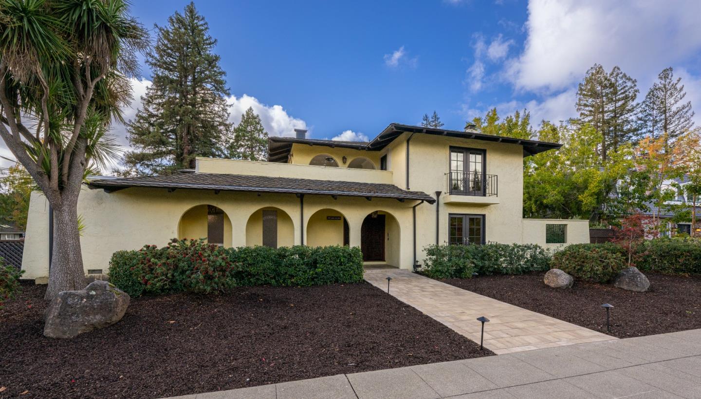 1940 Camino A Los Cerros