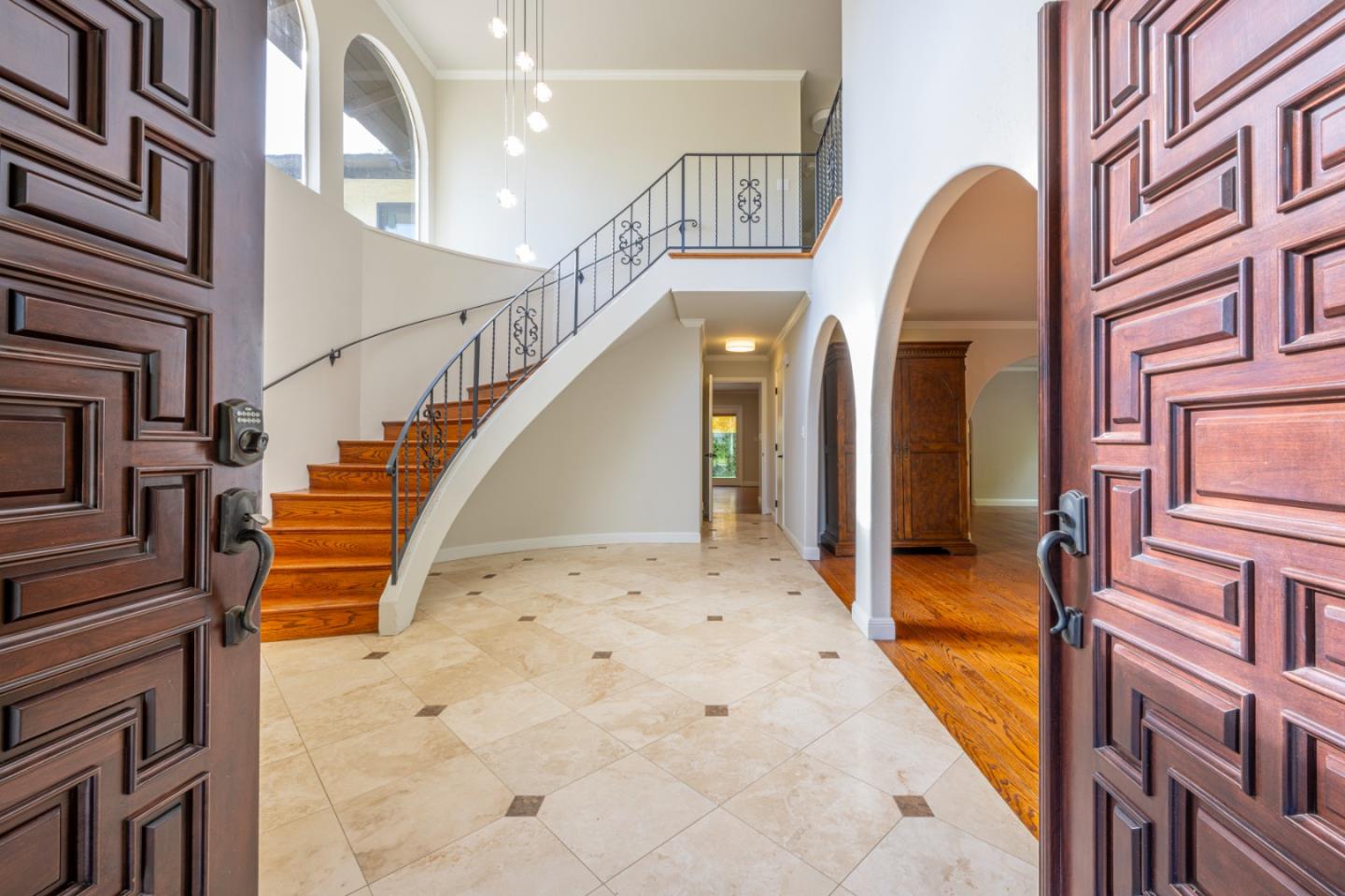 1940 Camino A Los Cerros