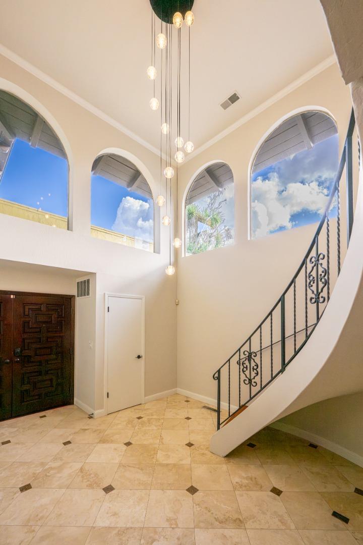 1940 Camino A Los Cerros