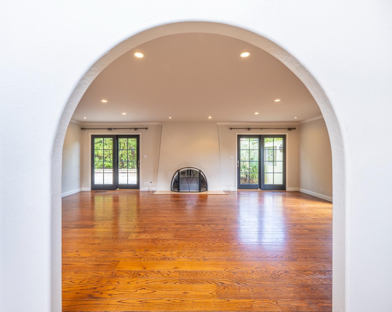 1940 Camino A Los Cerros