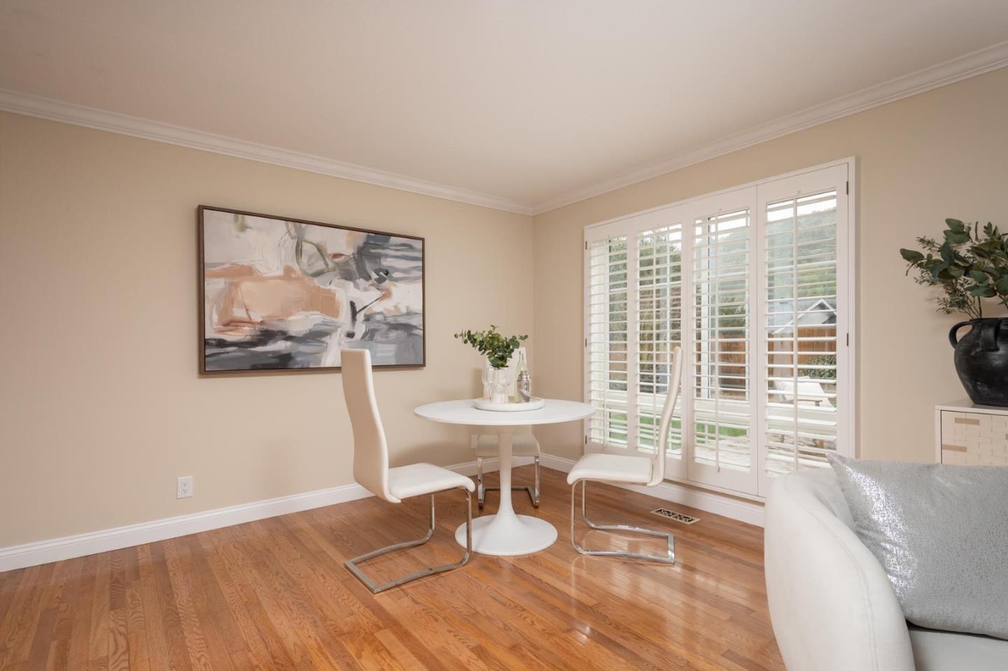 55 Bennington DR