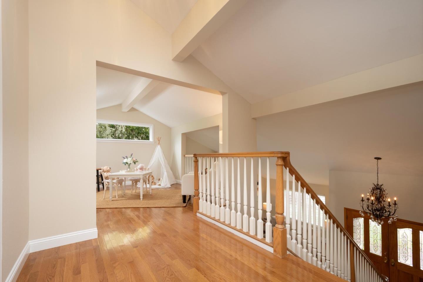55 Bennington DR