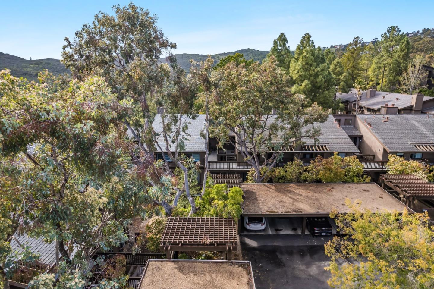3352 La Mesa DR 17