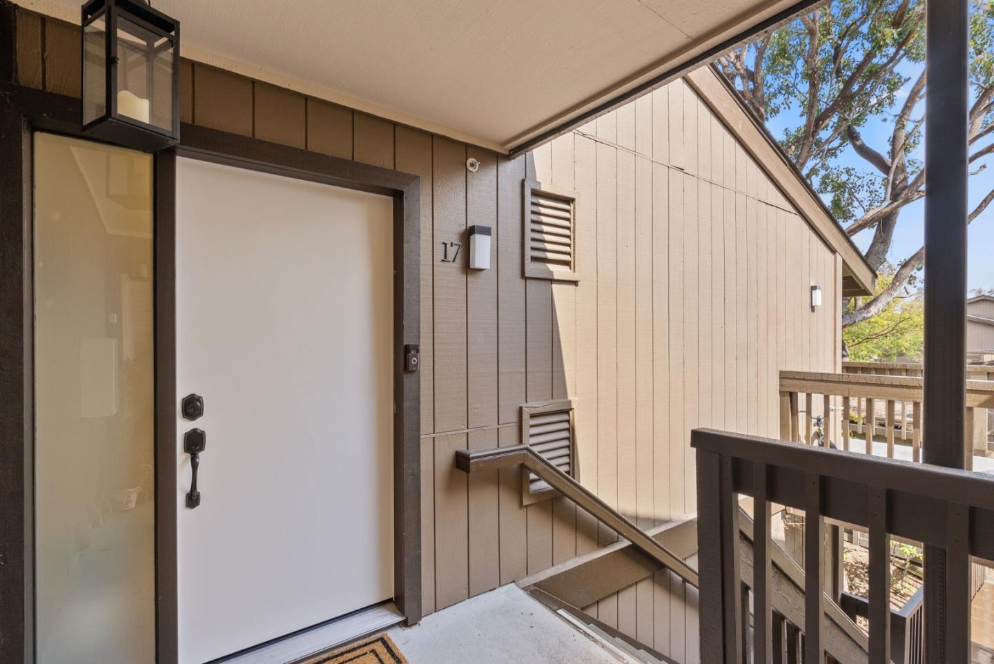 3352 La Mesa DR 17