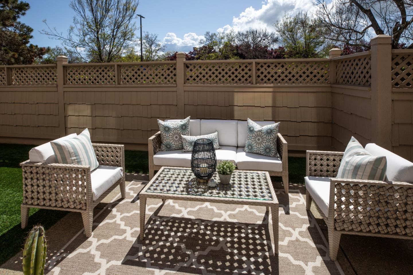 156 Positano CIR