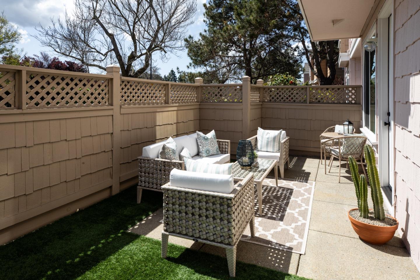156 Positano CIR