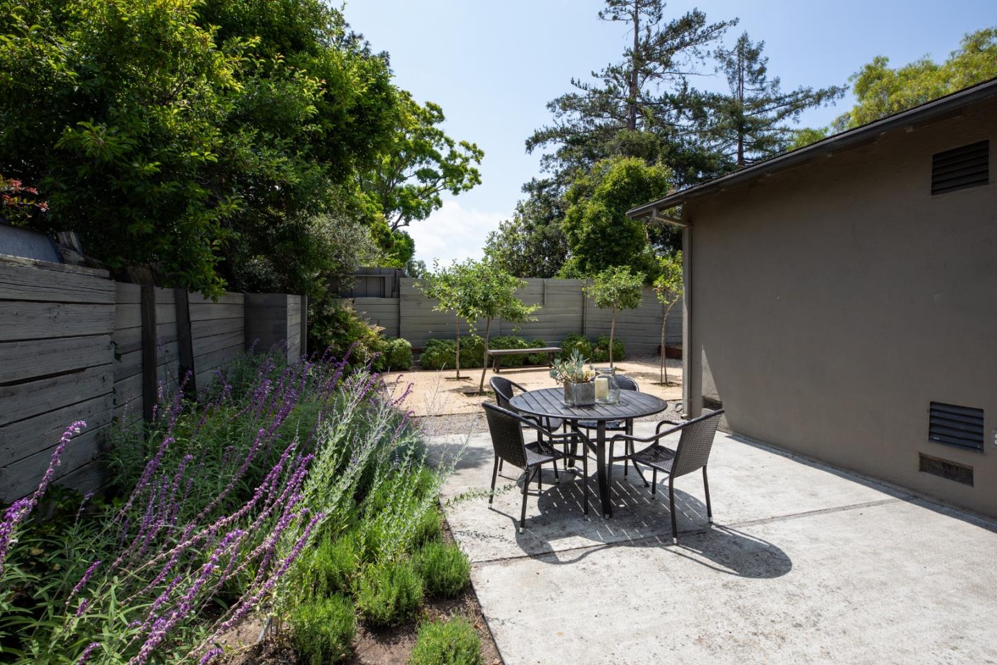 654 Loma Verde Avenue