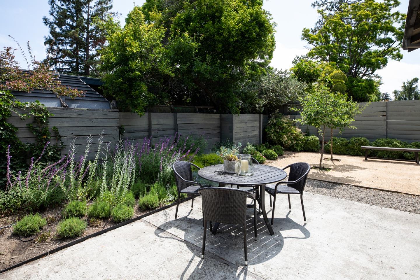 654 Loma Verde Avenue