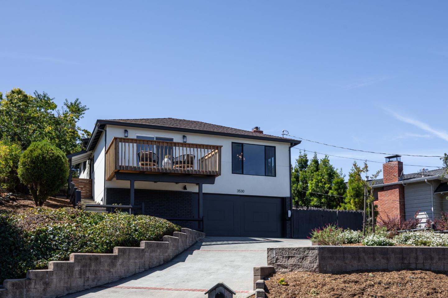 3530 Altamont Way