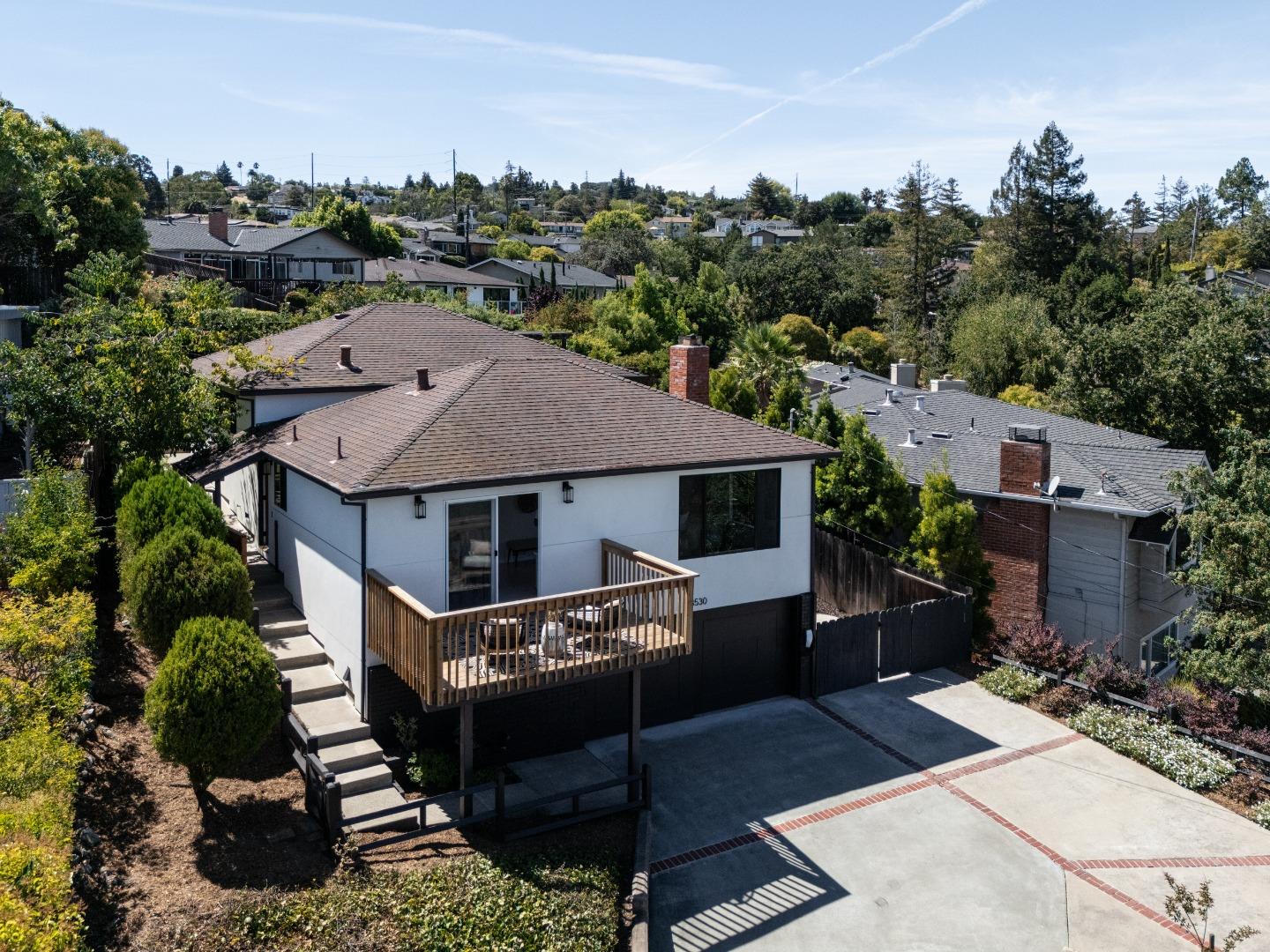 3530 Altamont Way