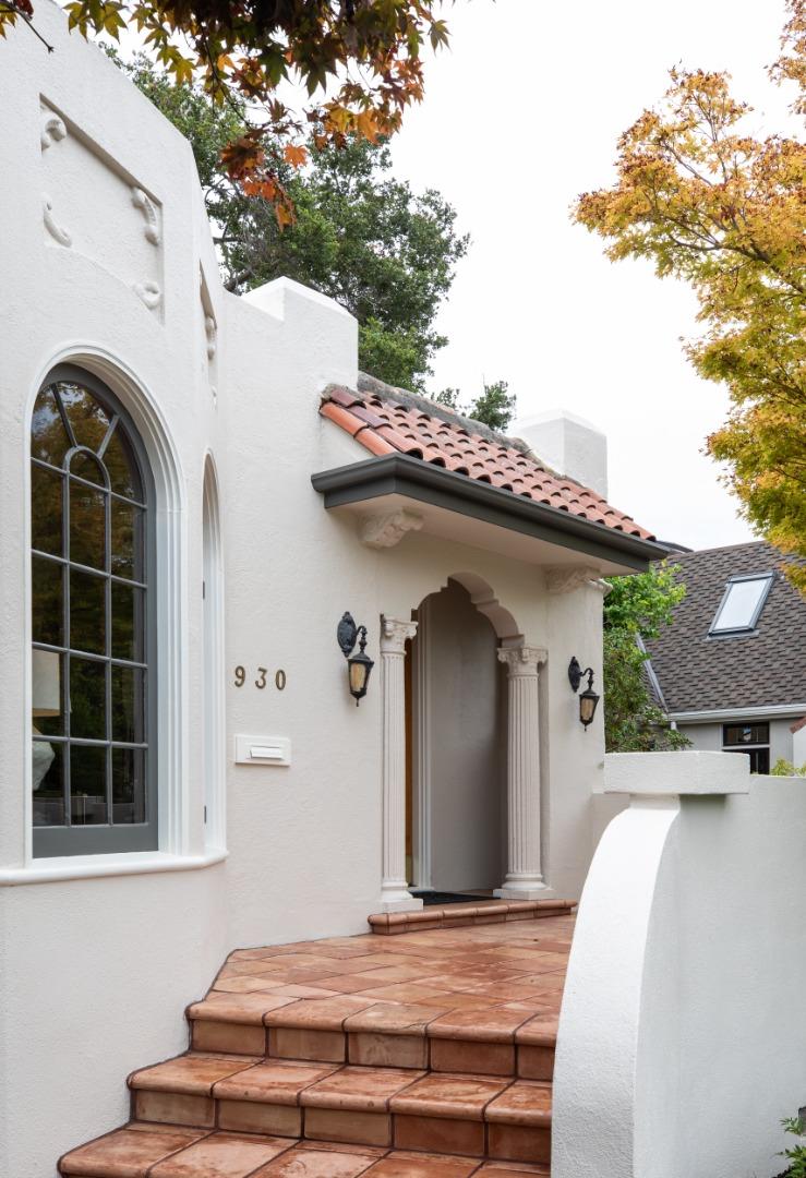 930 Rosewood Drive