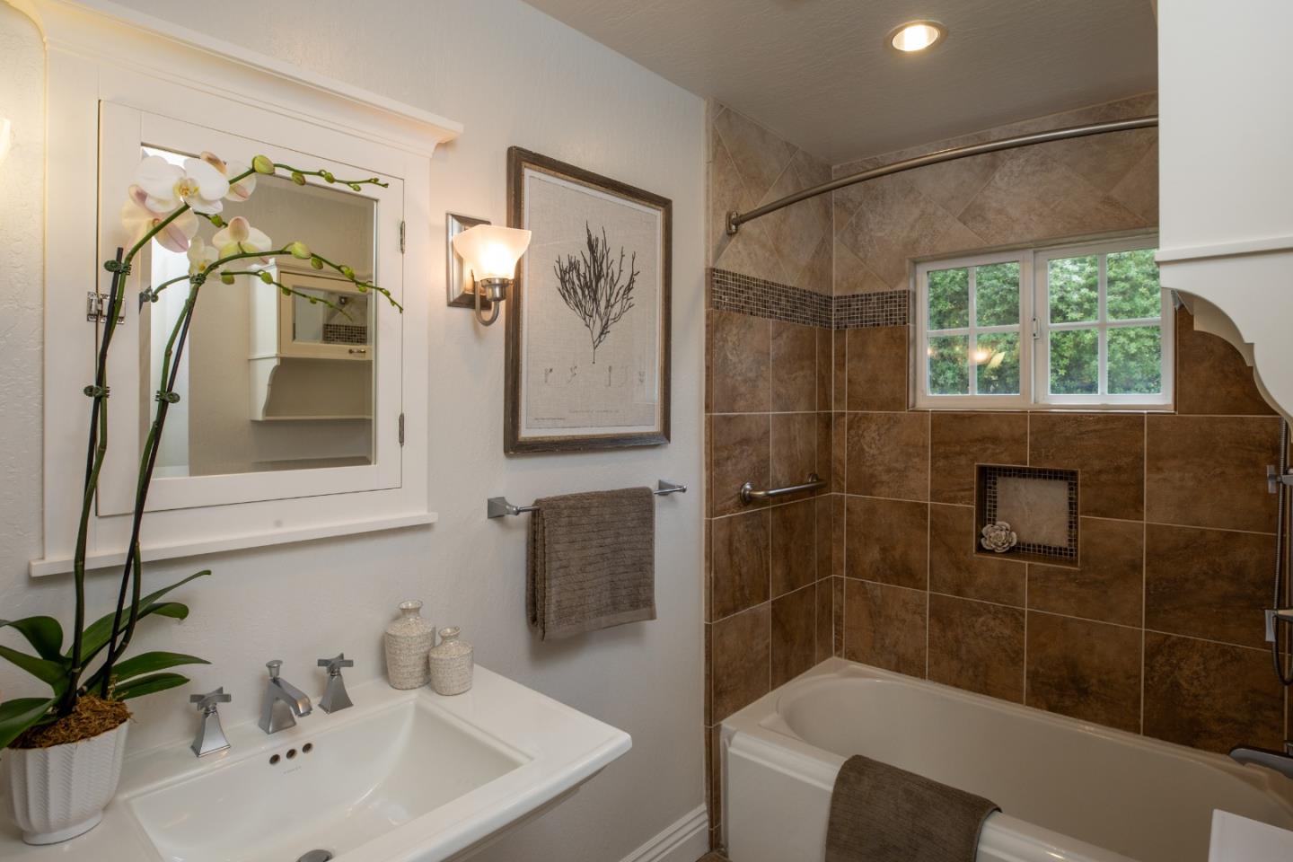 950 Pleasant Hill Road