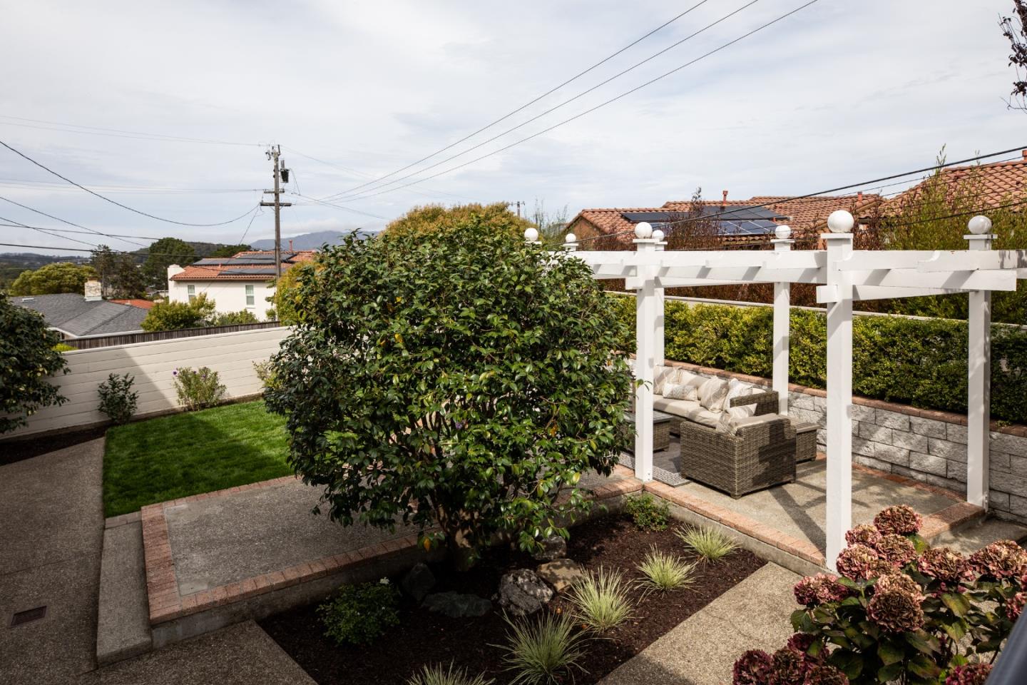 818 Crestview Drive