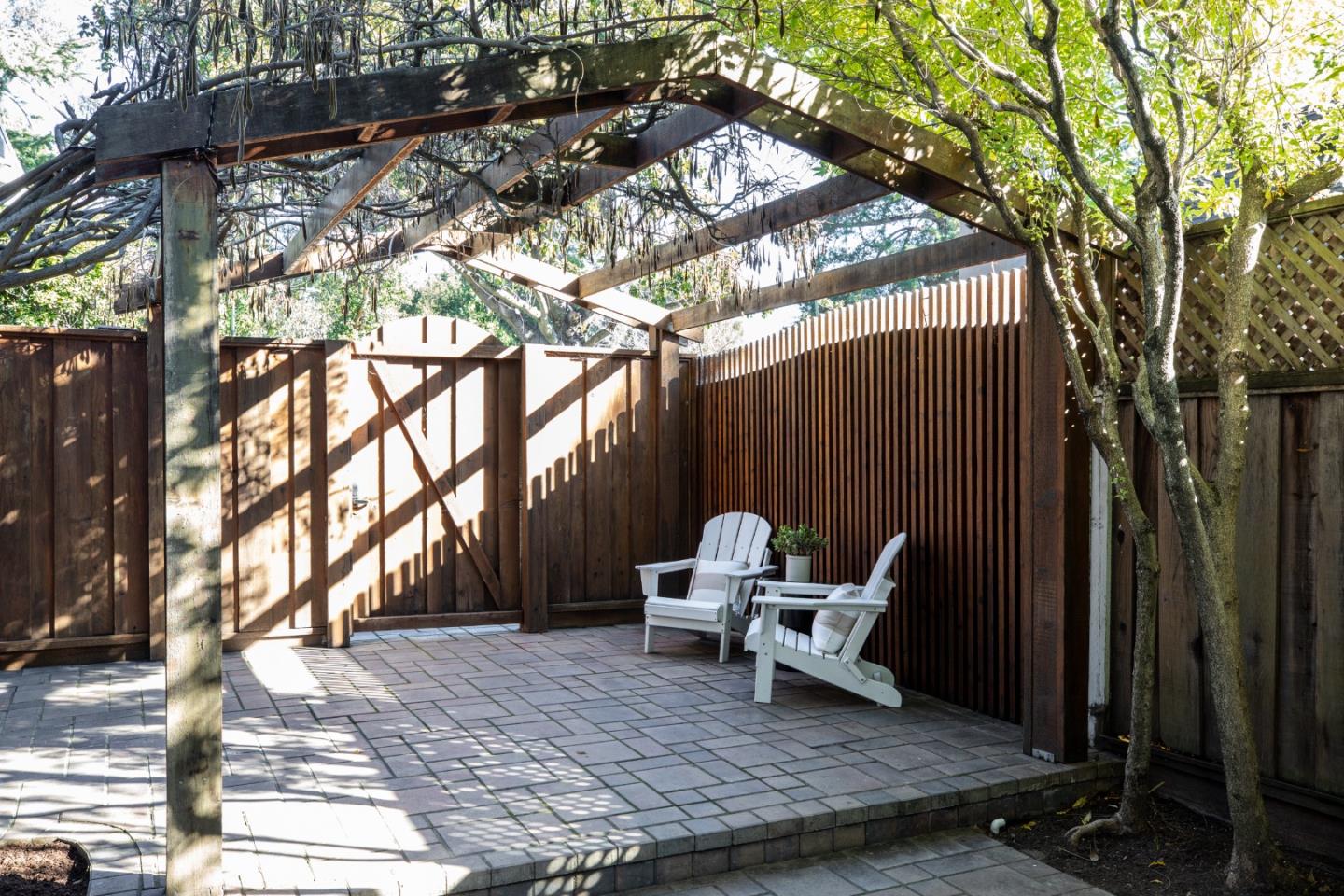 128 Middlefield Road