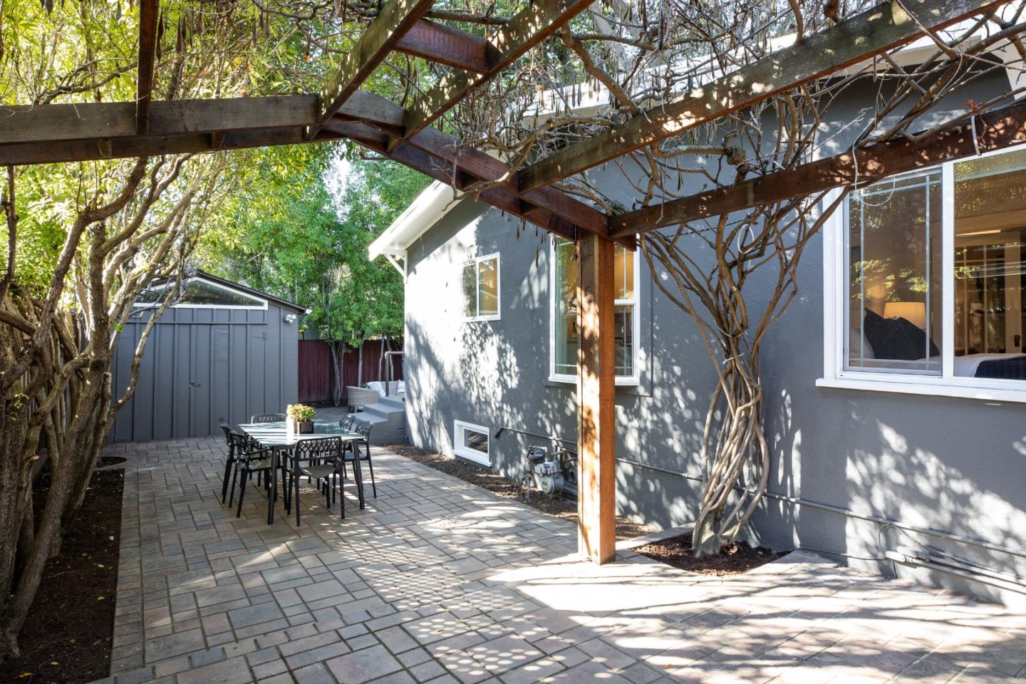 128 Middlefield Road