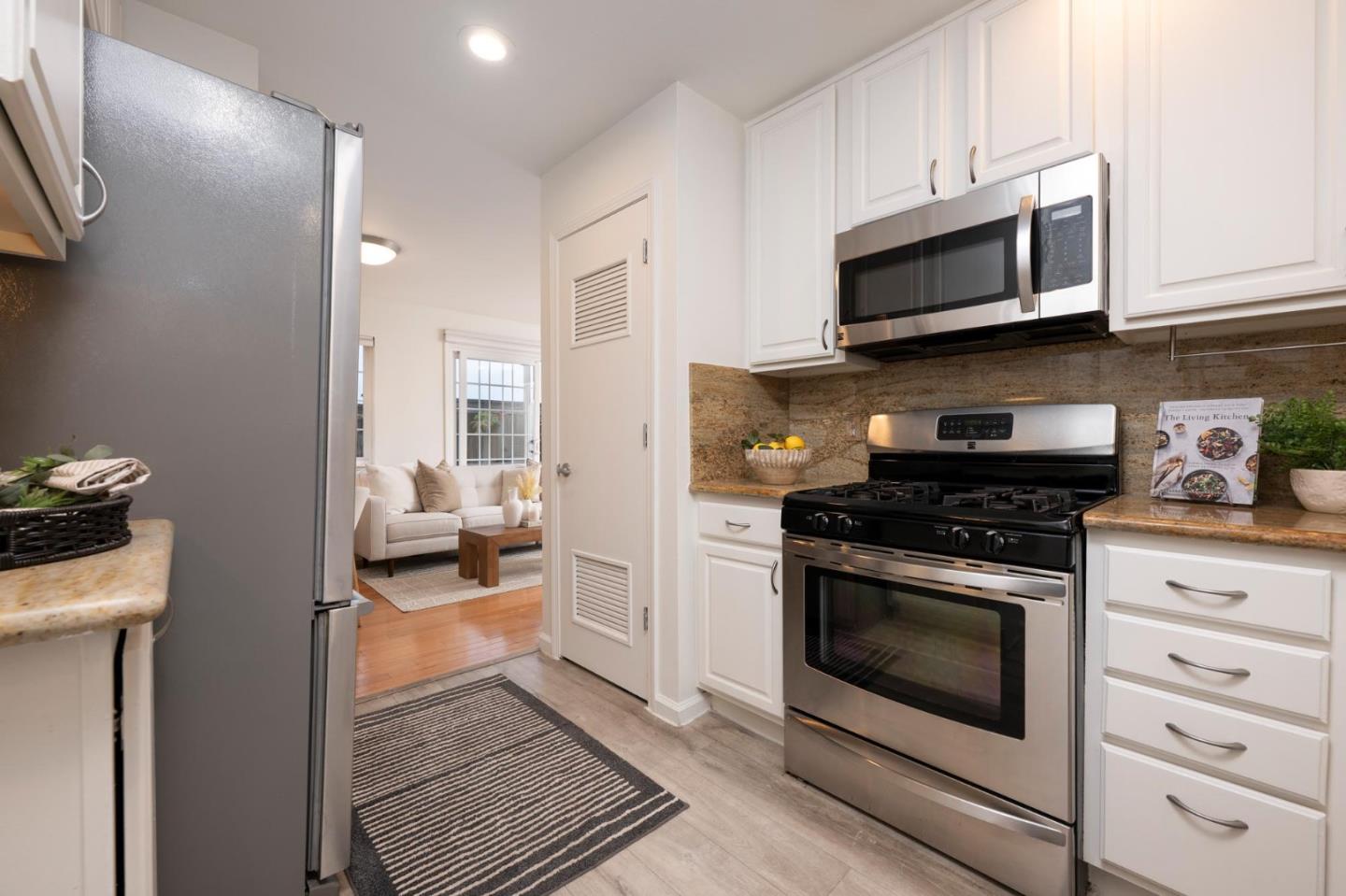 358 North El Camino Real 13