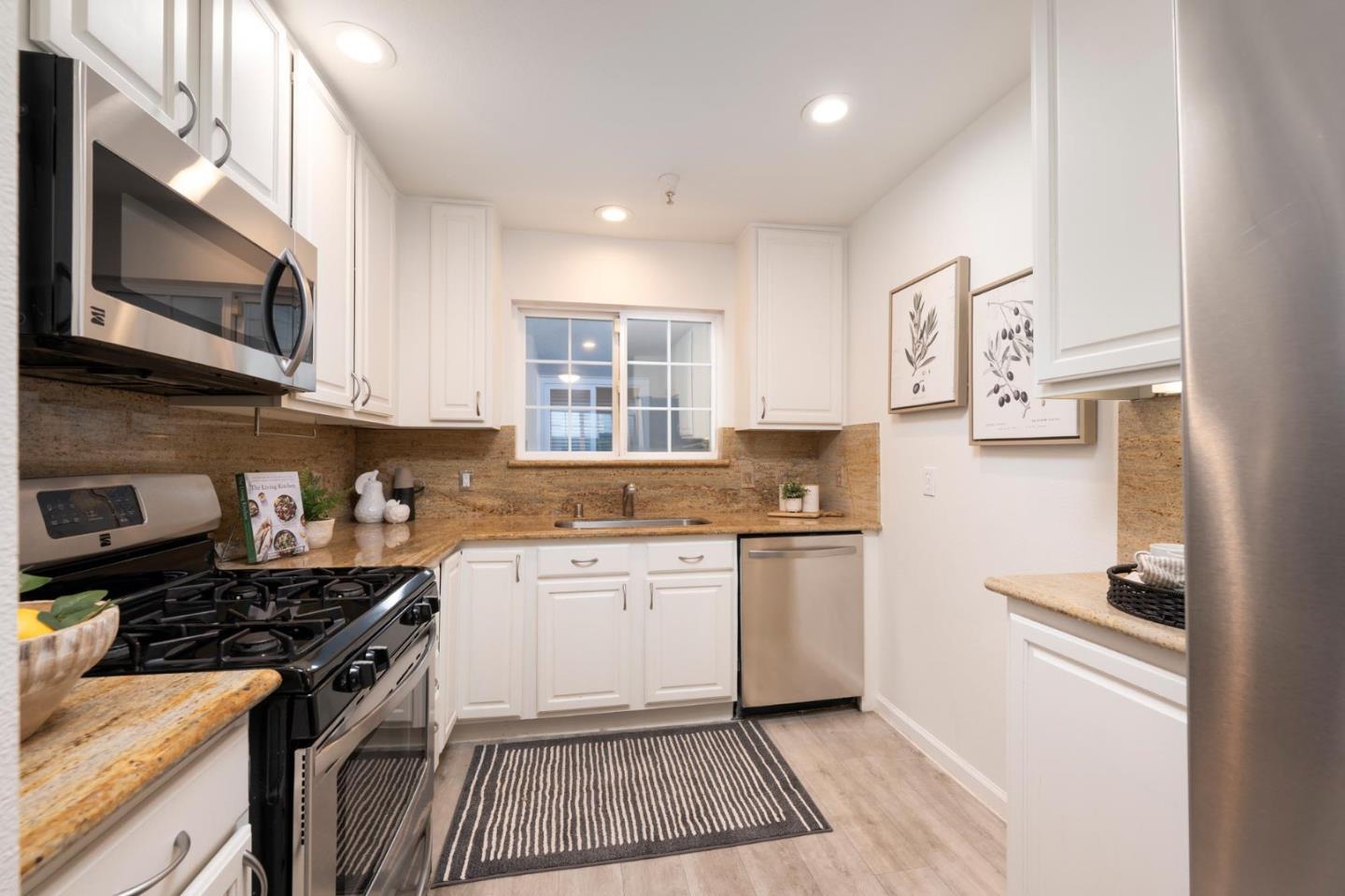 358 North El Camino Real 13
