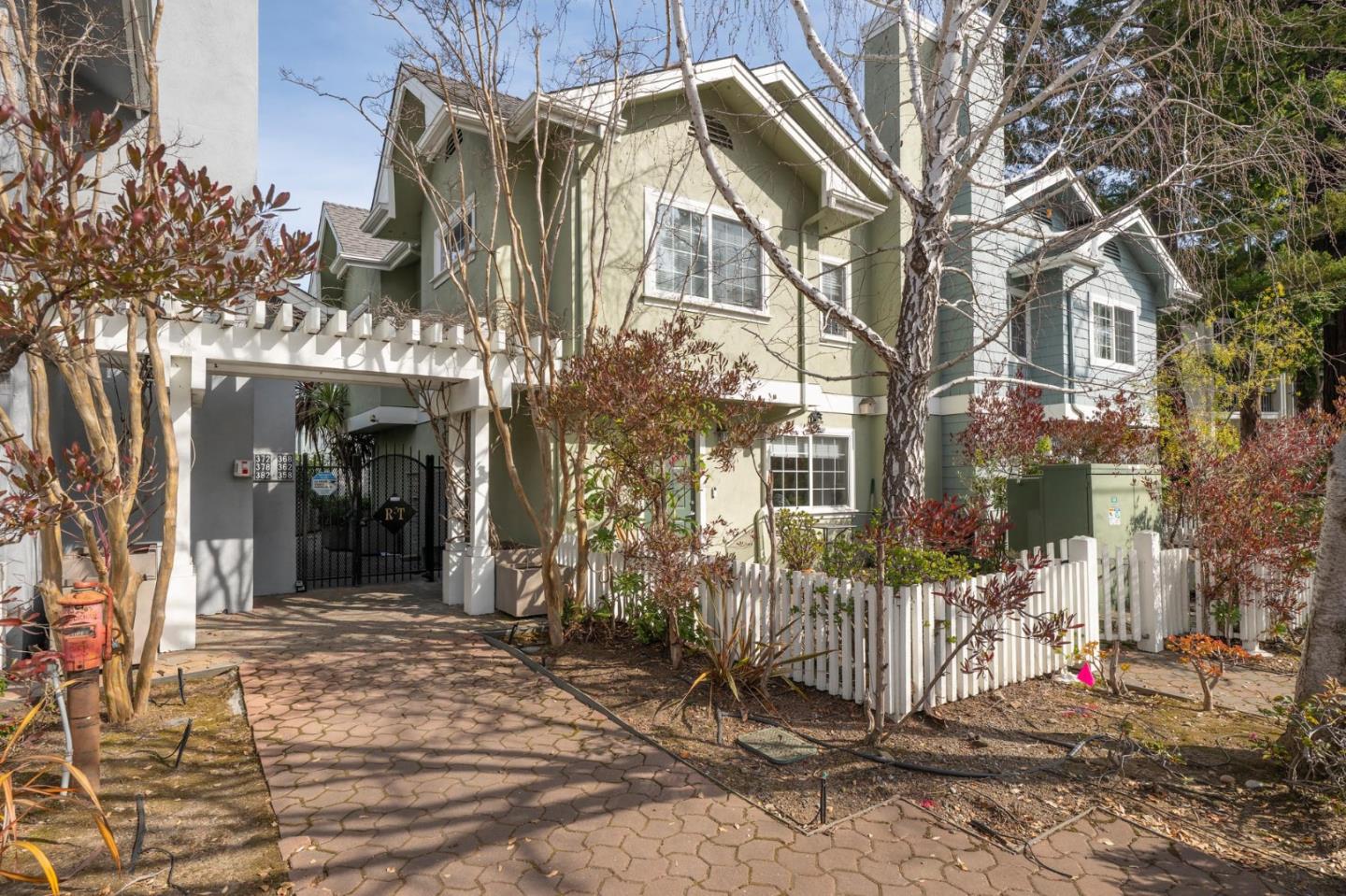 358 North El Camino Real 13
