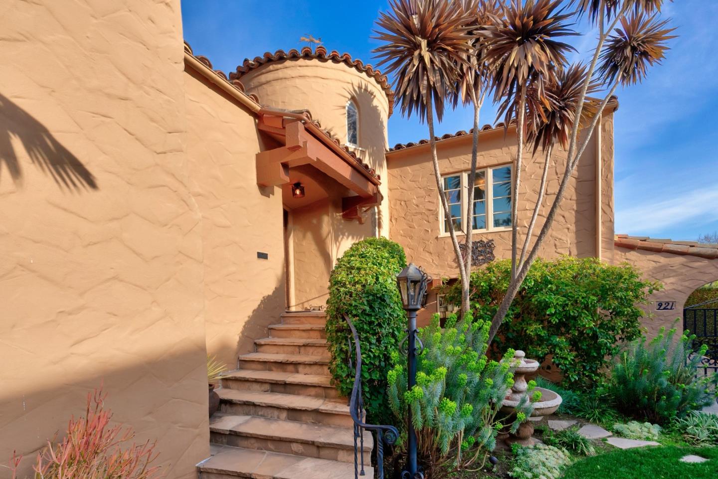 921 Arlington Road