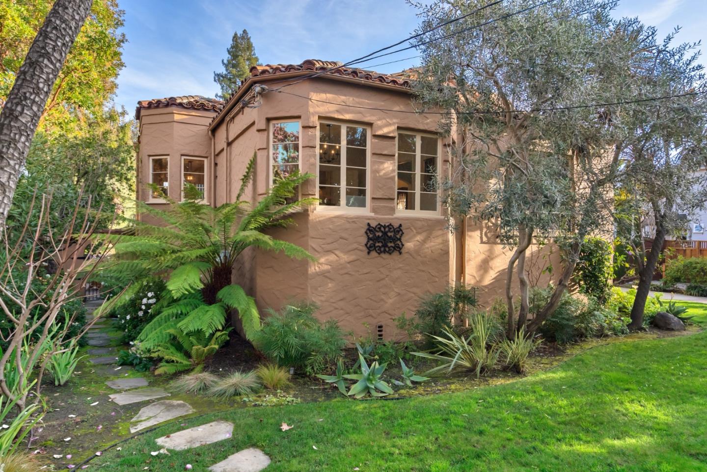 921 Arlington Road