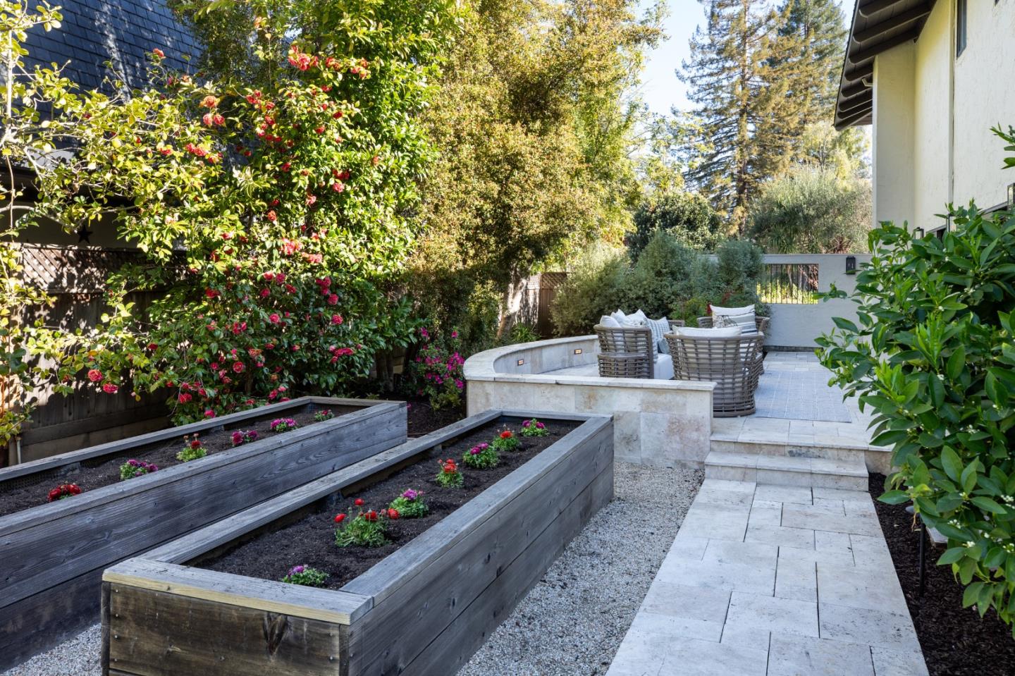 1940 Camino A Los Cerros