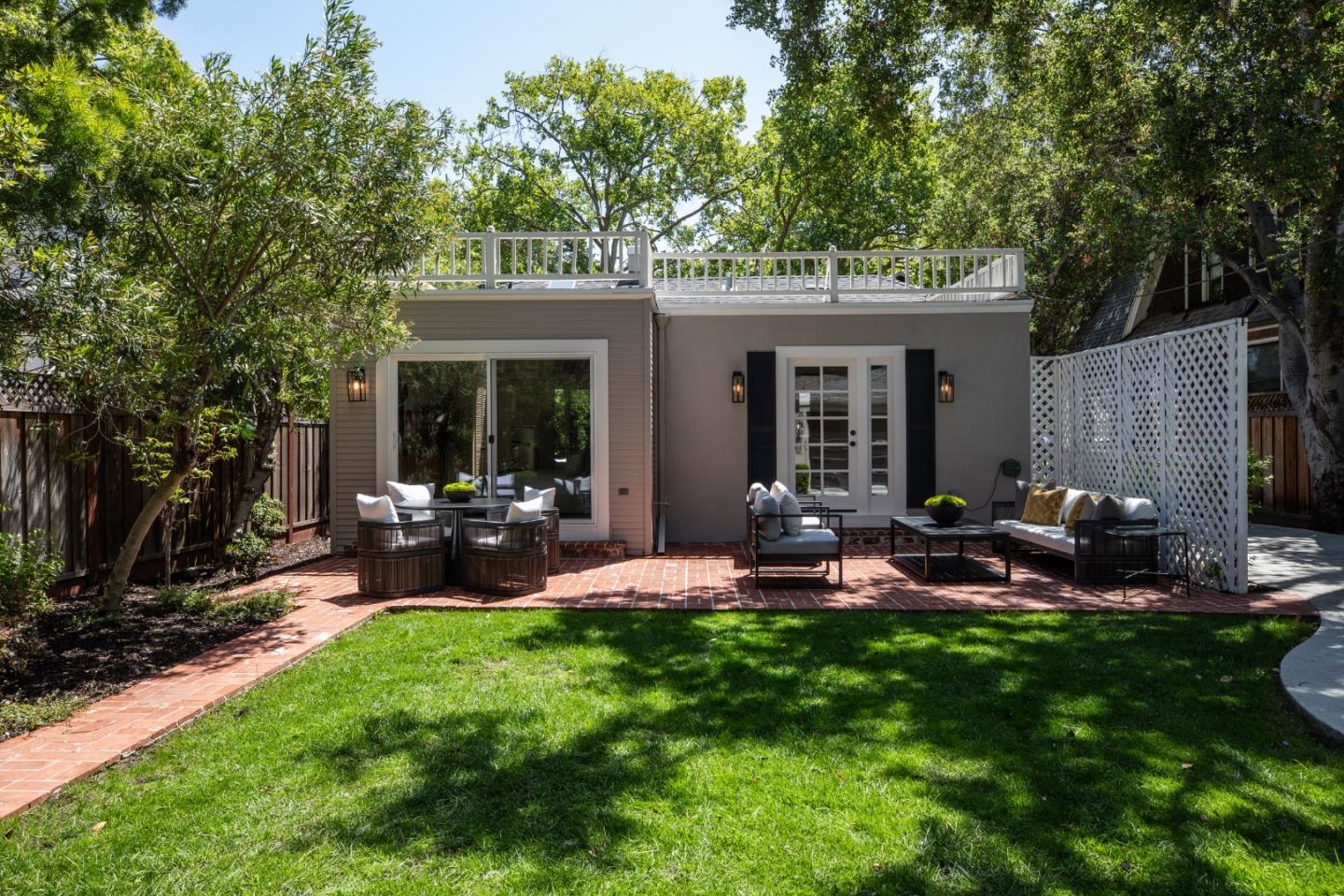 360 Stanford Avenue