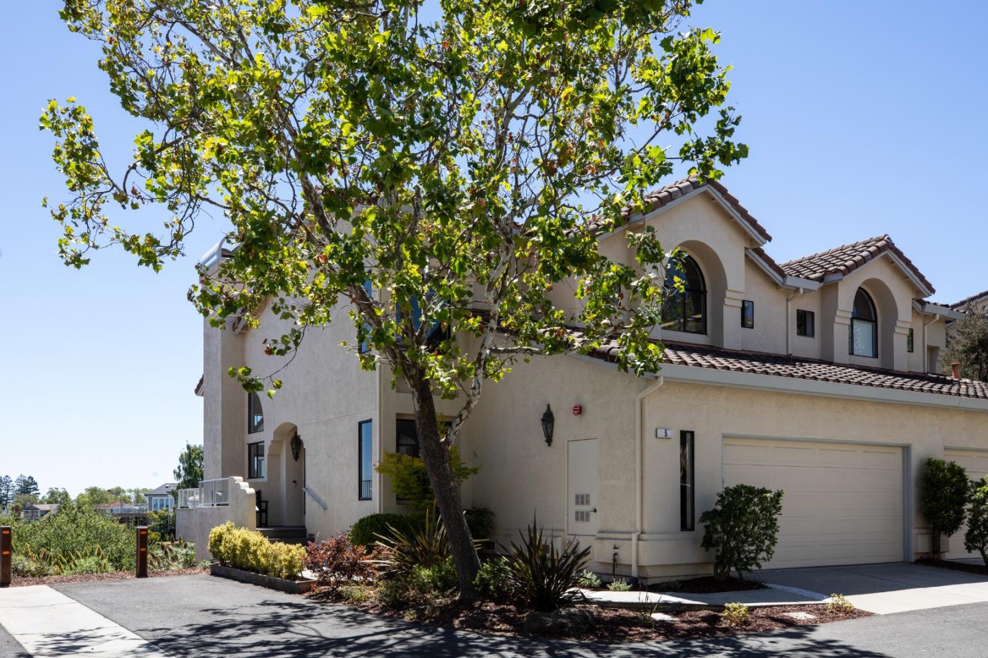 5 Clover Lane
