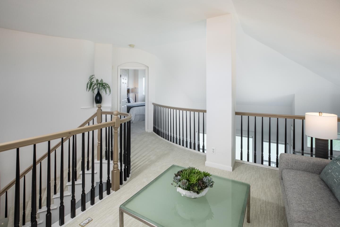 500 Baltic Circle 536