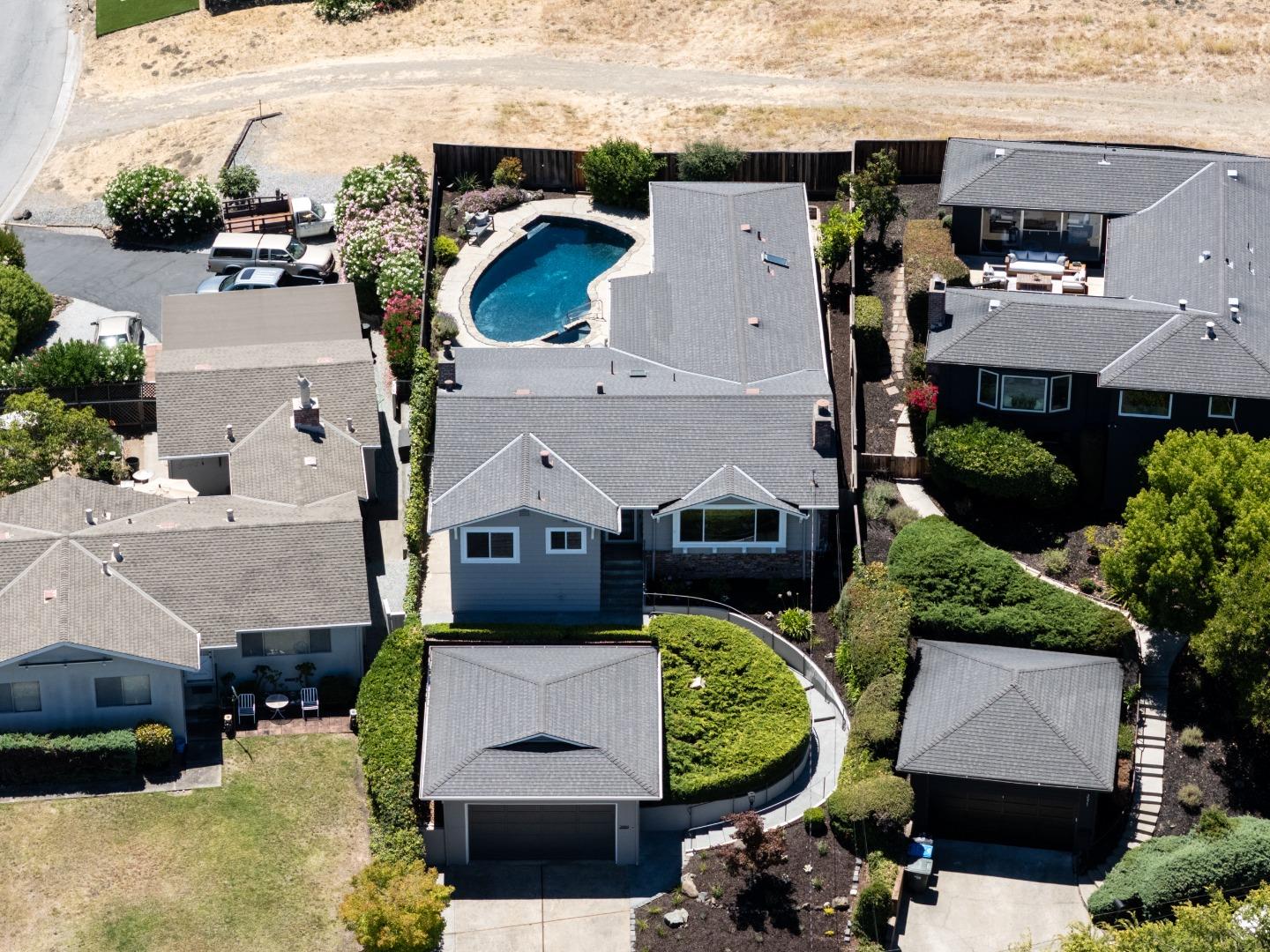 3569 Altamont WAY
