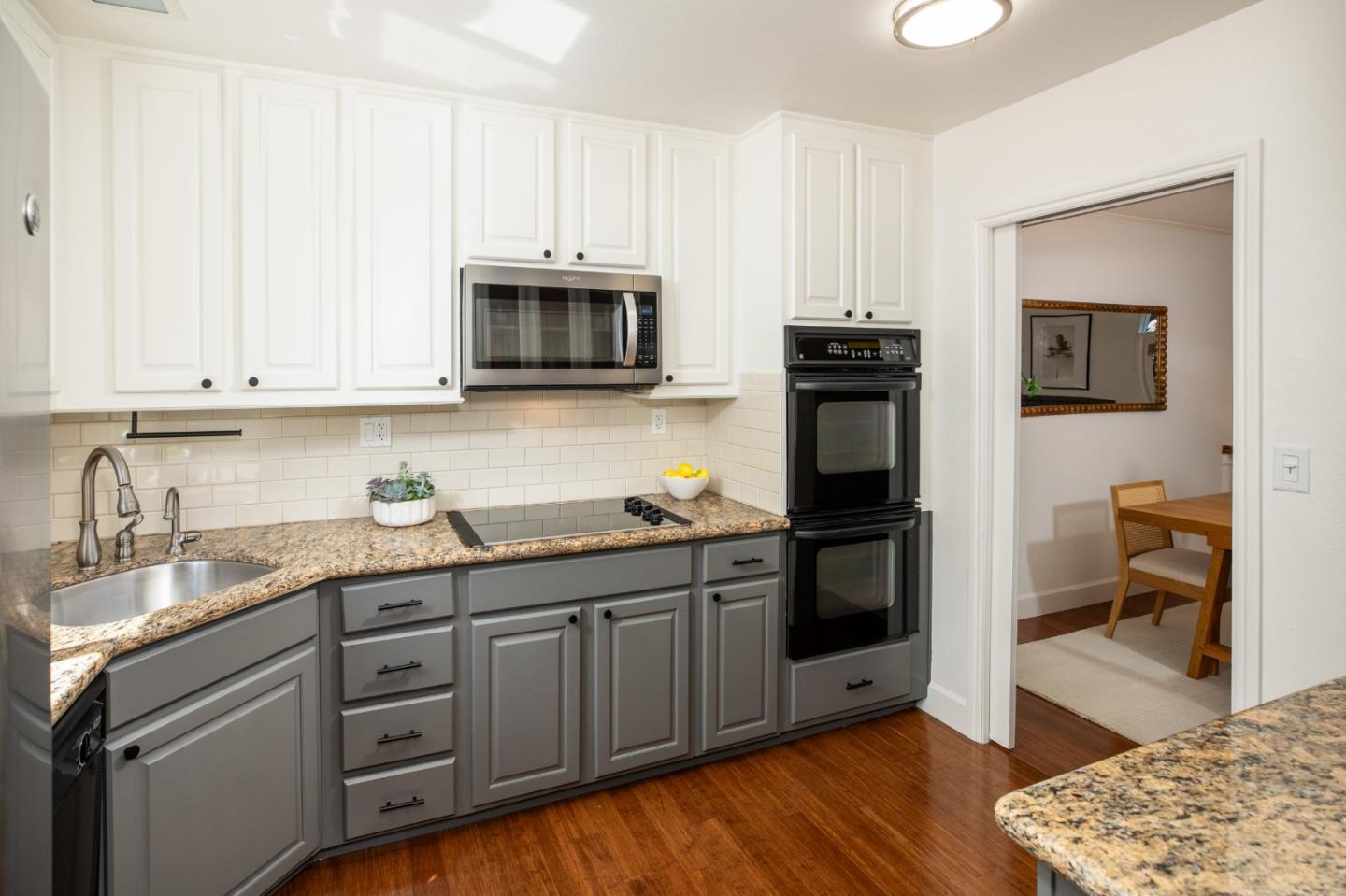 229 E Bellevue AVE 9
