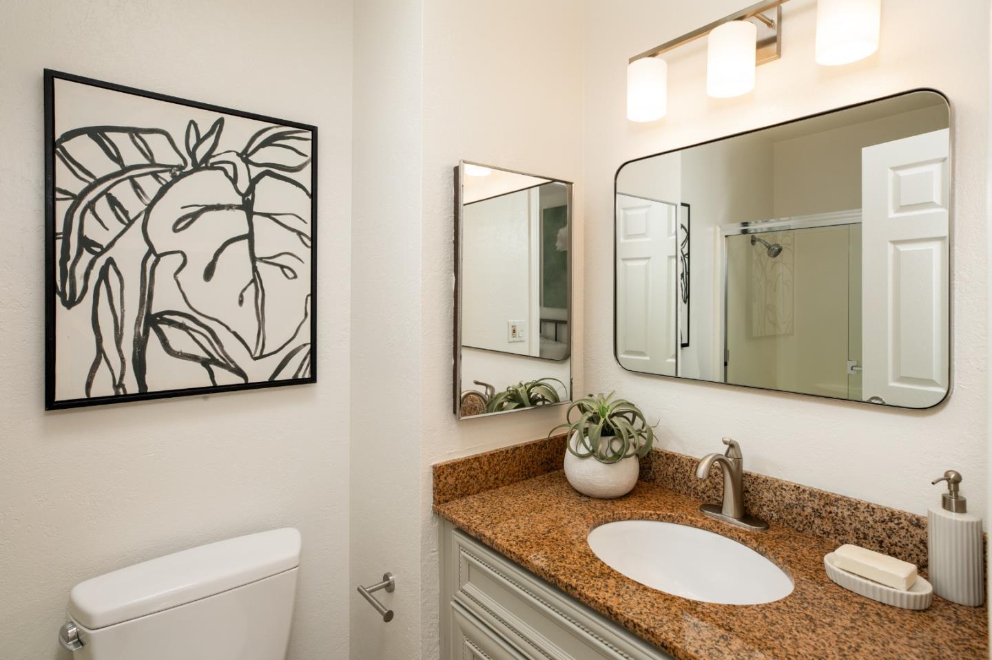229 E Bellevue AVE 9