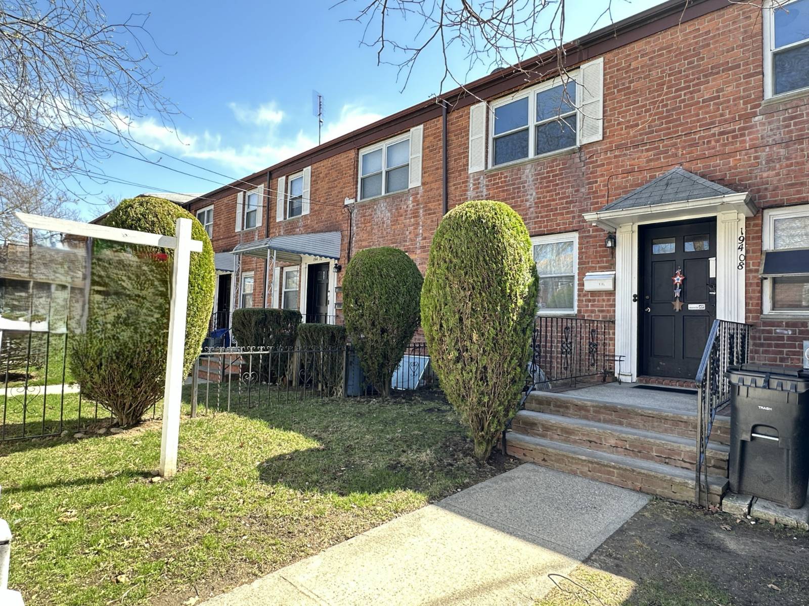 194-08 37 Ave
