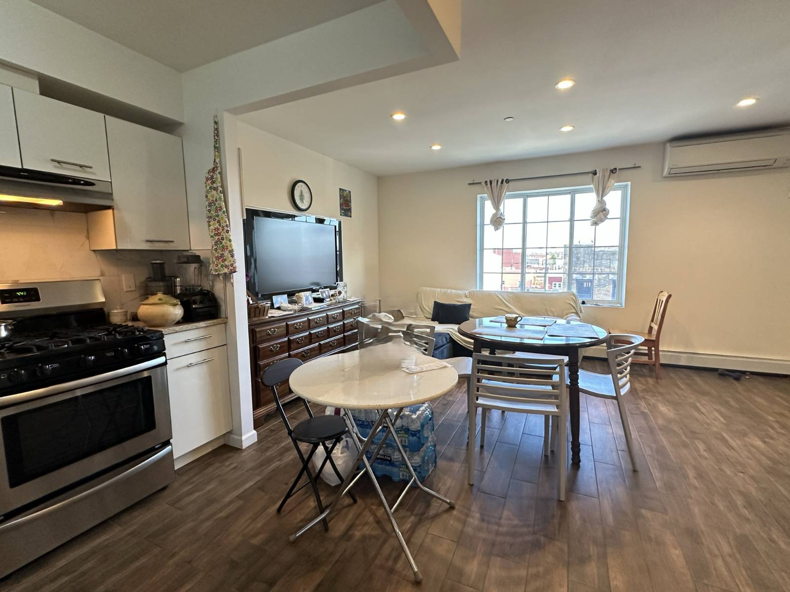 102-49 43 Ave