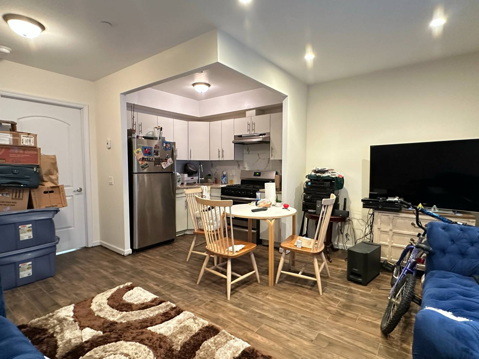 102-49 43 Ave
