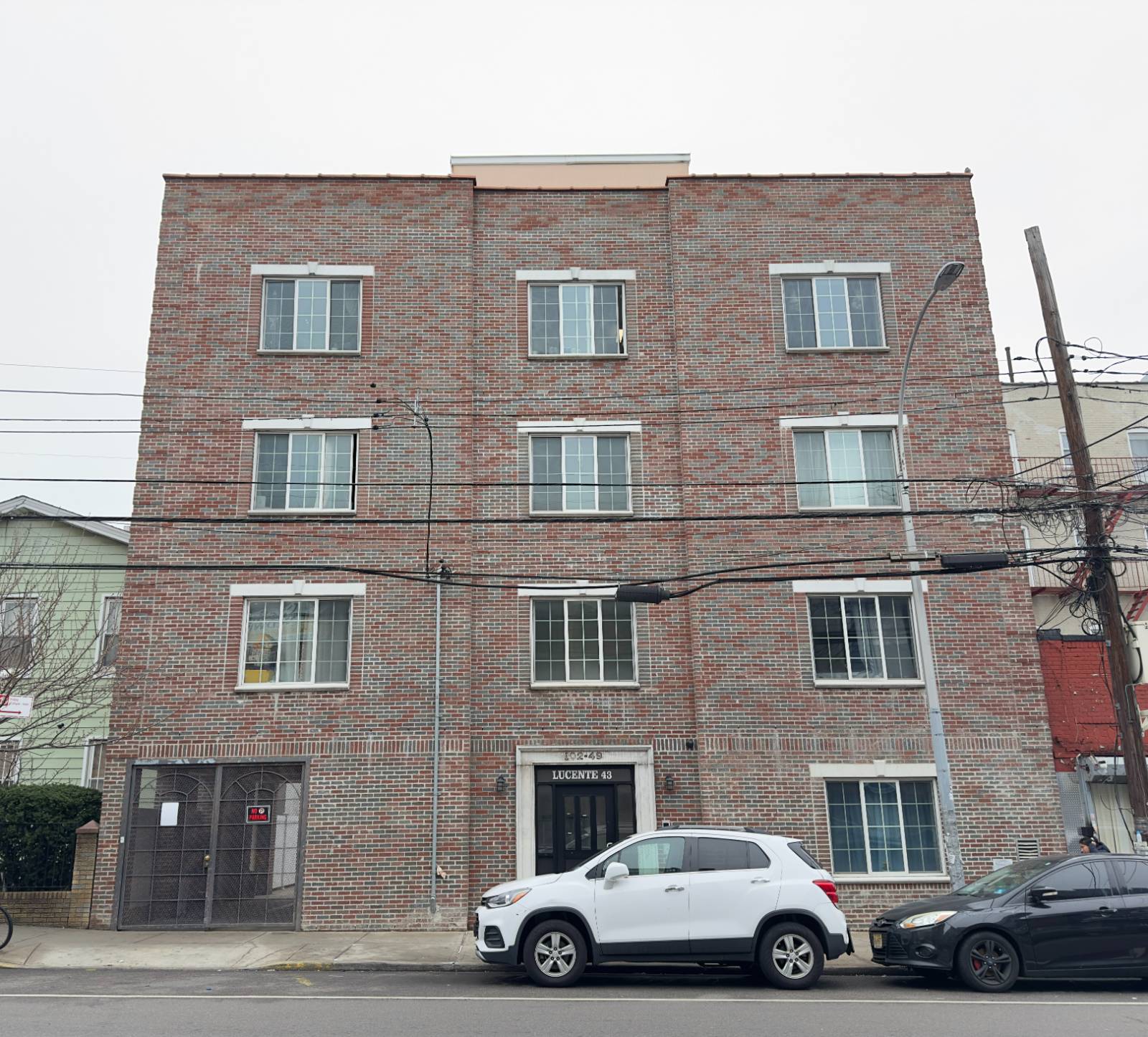 102-49 43 Ave